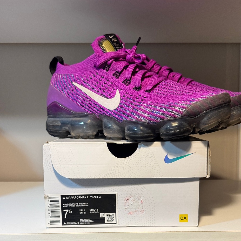 Nike women’s VaporMax Flyknit 3 - Purple and Black